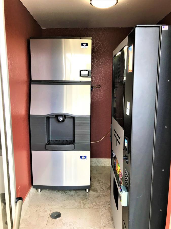 Star Plus Inn & Suites Selmer Eksteriør bilde