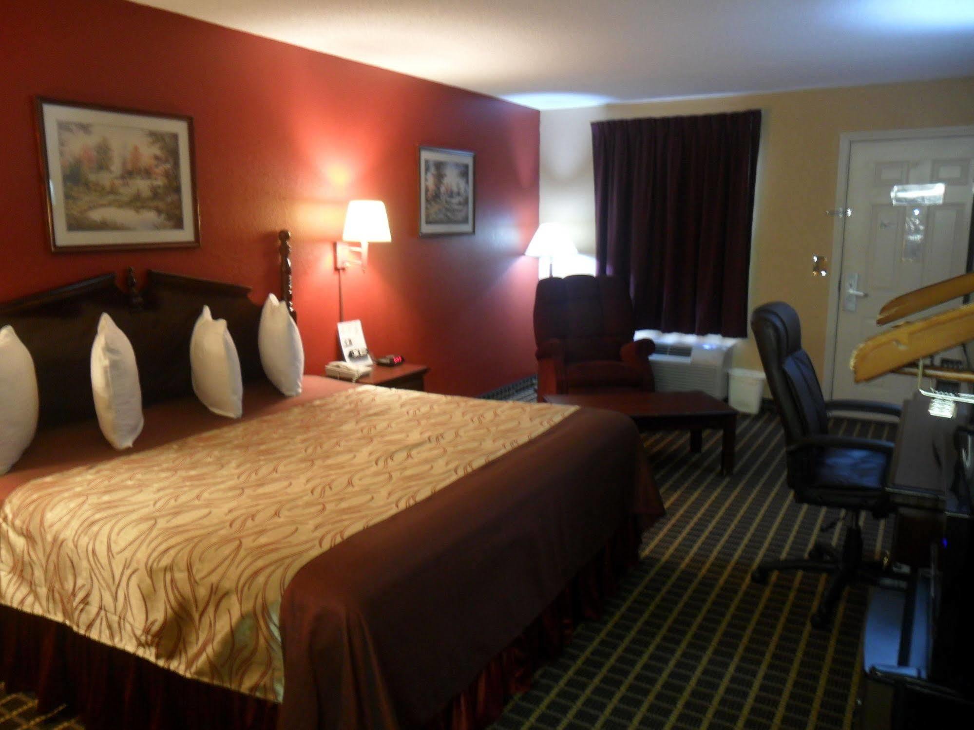 Star Plus Inn & Suites Selmer Eksteriør bilde