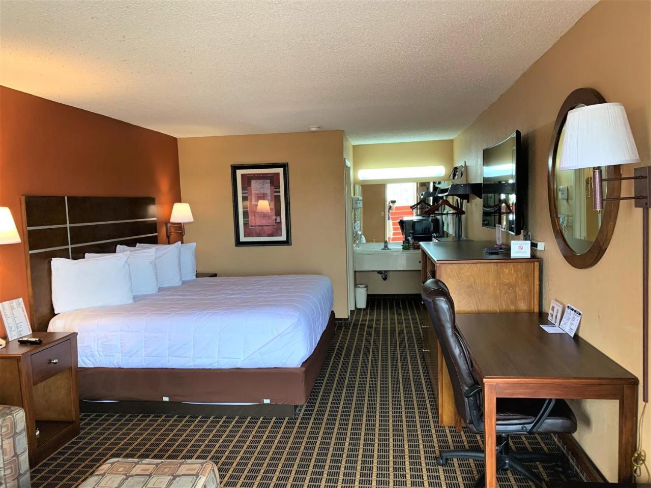 Star Plus Inn & Suites Selmer Eksteriør bilde