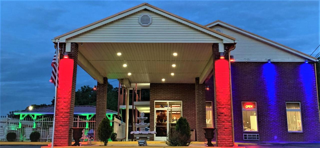 Star Plus Inn & Suites Selmer Eksteriør bilde