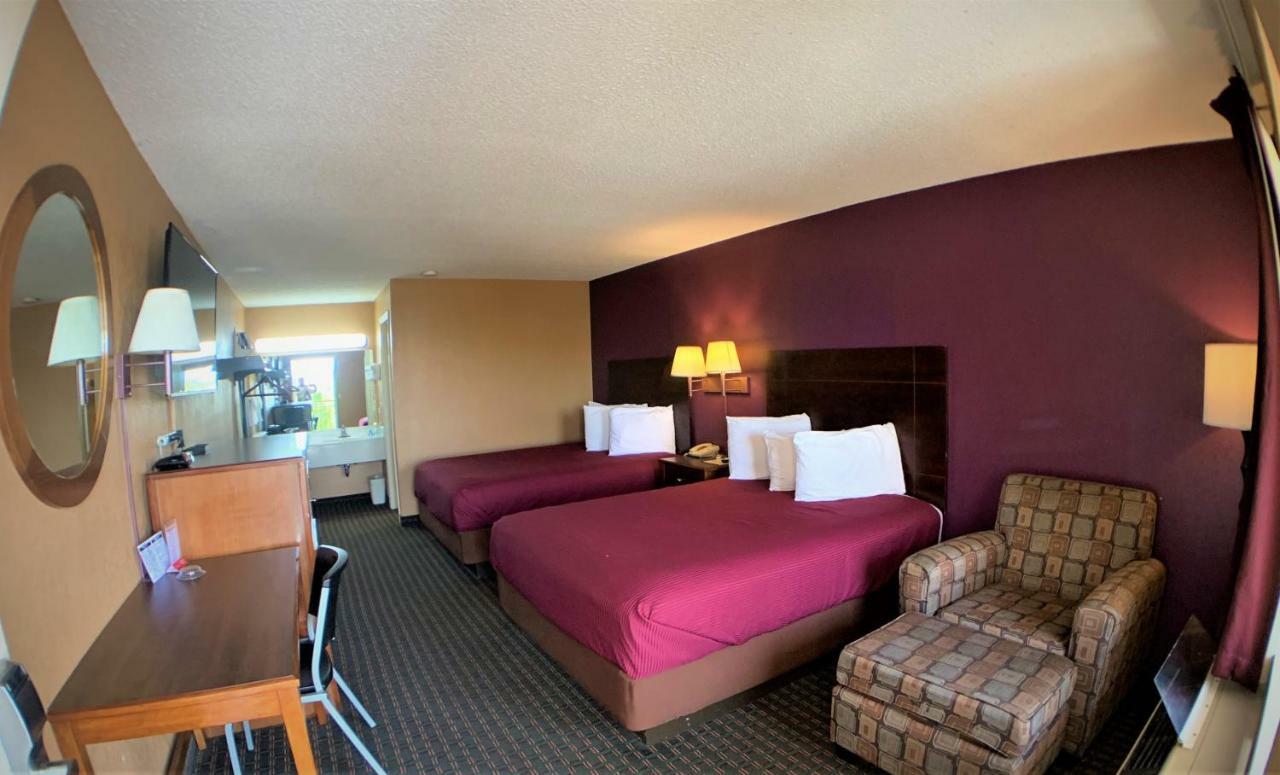 Star Plus Inn & Suites Selmer Eksteriør bilde